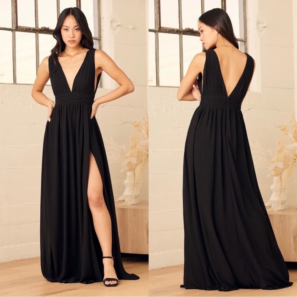 Lulu's Black Plunging V-Neck Maxi Dress with High Slit